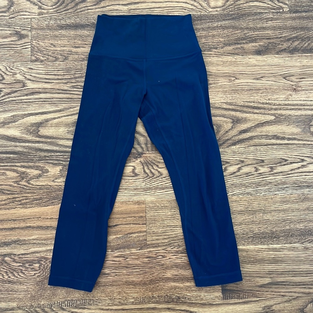 Lululemon “Aloha” 23” inseam align pants